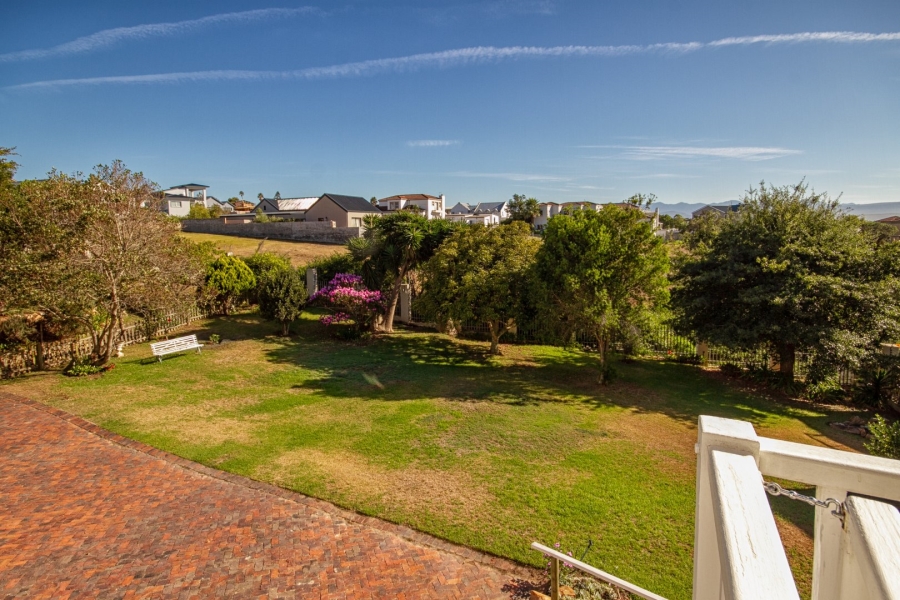 3 Bedroom Property for Sale in Upper Main Street Western Cape